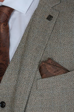 Load image into Gallery viewer, Ralph Beige 3 Piece suit for hire