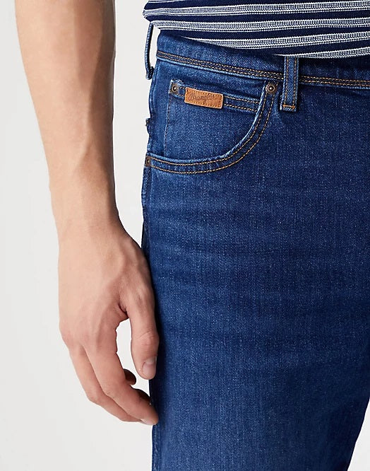 Texas Low Stretch Dancing Water Straight Leg Jean