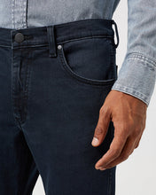 Load image into Gallery viewer, Wrangler Greensboro Cloudy Skies