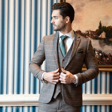 Load image into Gallery viewer, Harris Brown 3 Piece Suit