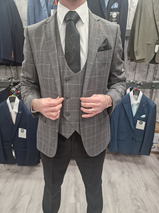 Sean Suit with black trousers
