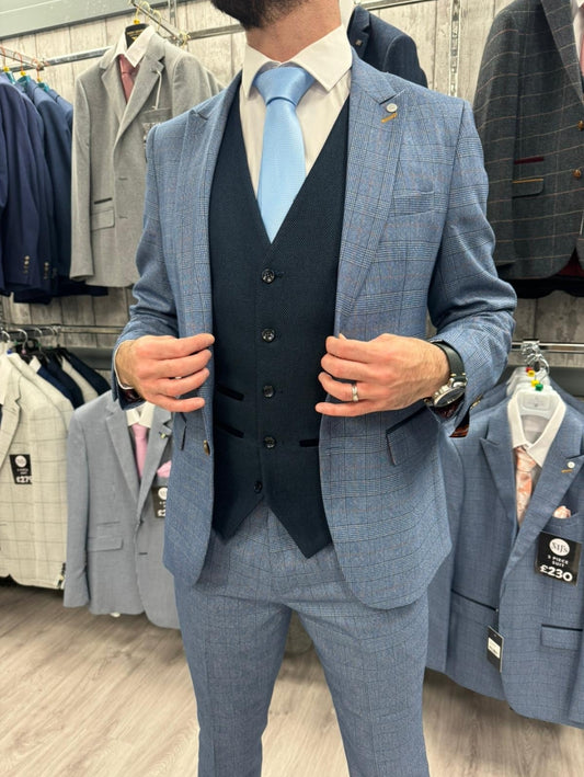 Earl Two Piece Suit With Navy Waistcoat