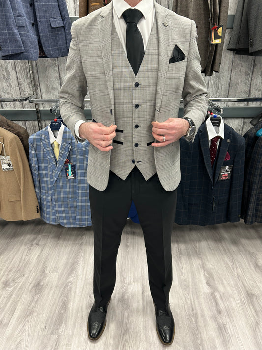 Hugo Grey 3 Piece Suit With Black Trousers