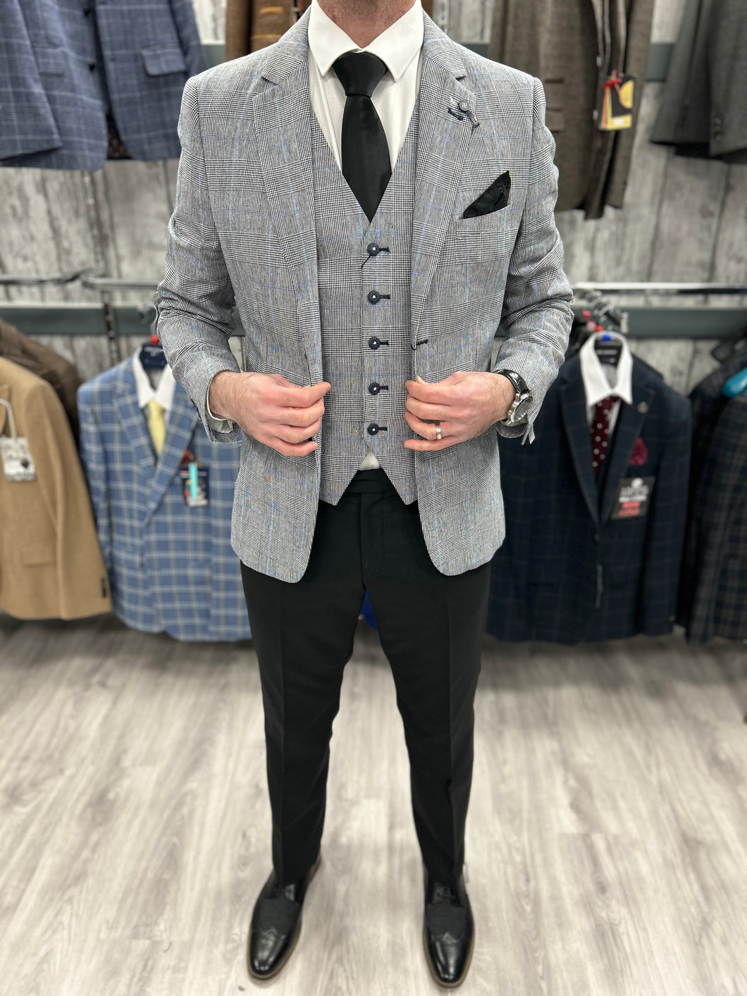 Arriga Grey 3 Piece Suit With Black Trousers