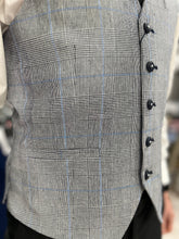 Load image into Gallery viewer, Arriga Grey 3 Piece Suit With Black Trousers
