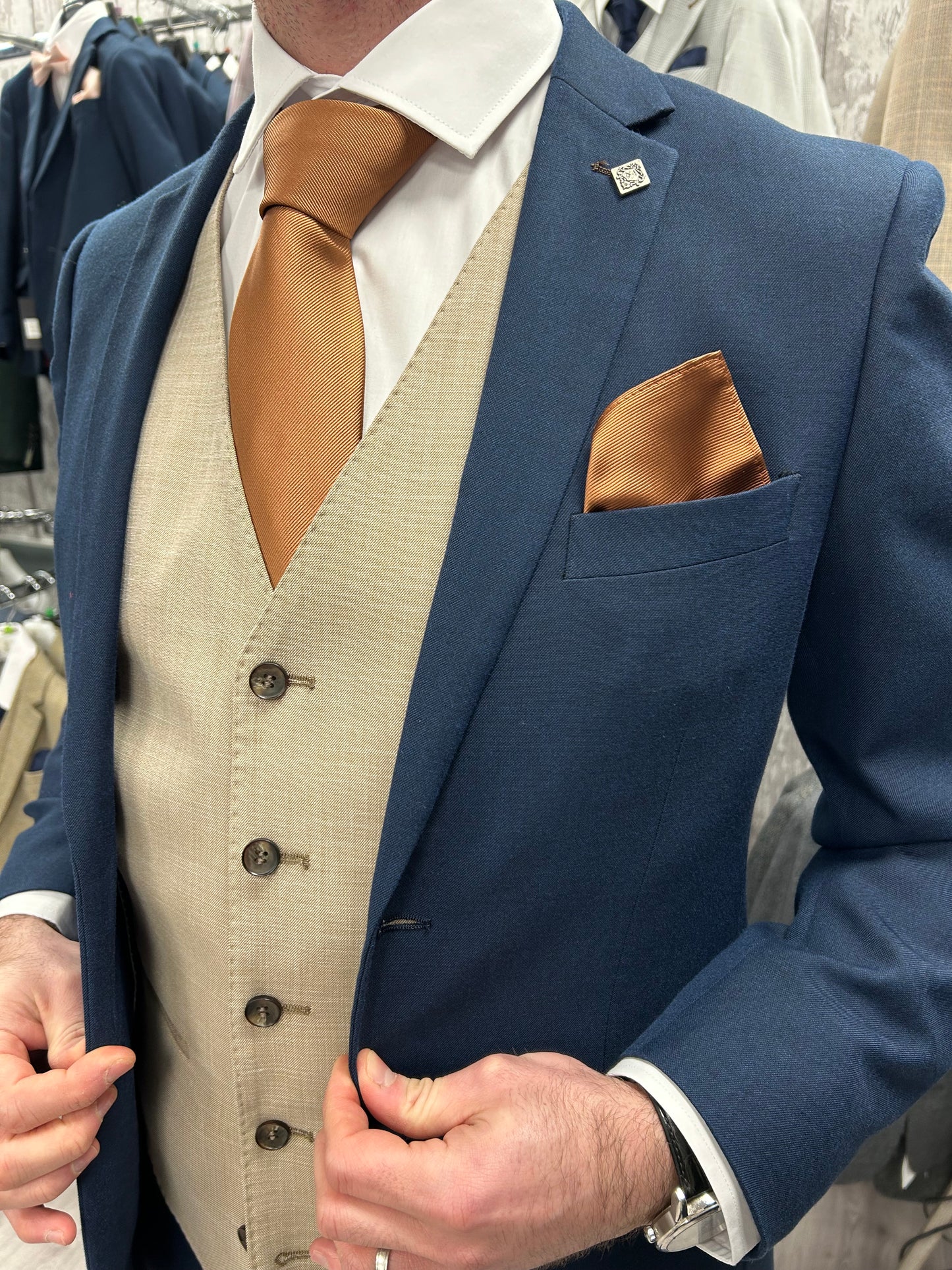 Calvin 2 Piece with Kurt Beige waistcoat