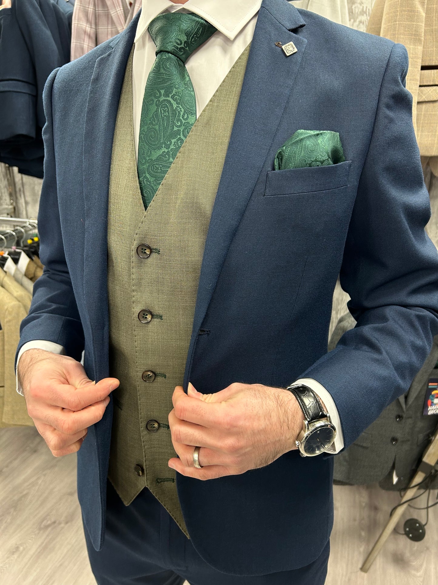 Calvin 2 Piece with Kurt Sage waistcoat