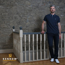 Load image into Gallery viewer, Jay Straight Leg Inkey Blue Jeans
