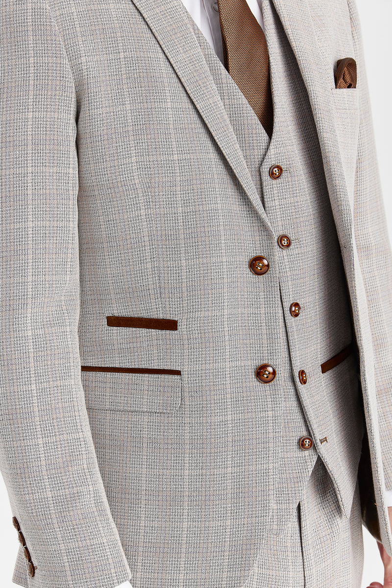 Leo Beige with black trousers
