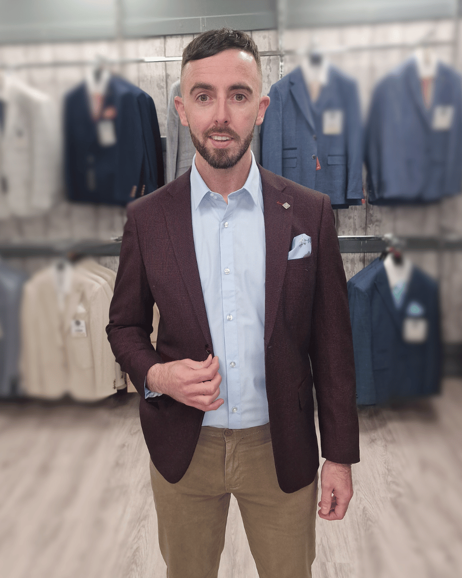 Regent Wine Jacket with Sand Chino