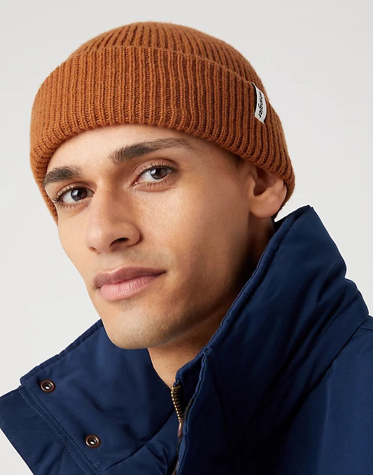 Wrangler Sign off Beanie in Leather Brown