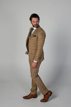 Load image into Gallery viewer, Harris Brown 3 Piece Suit
