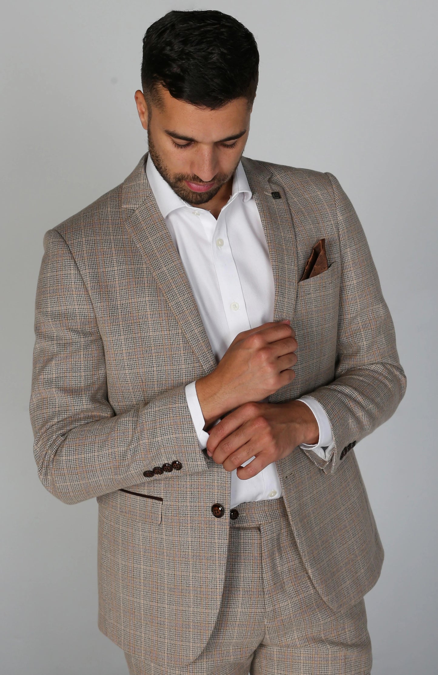 Holland Beige suit for hire