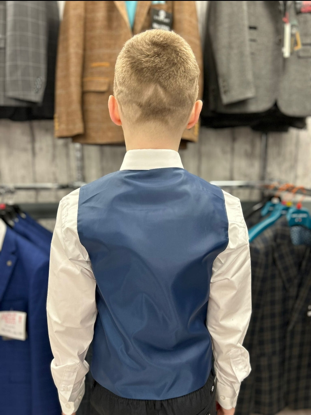 MJ’s Sky Blue Micro Check 3‑Piece Suit with Navy Trousers