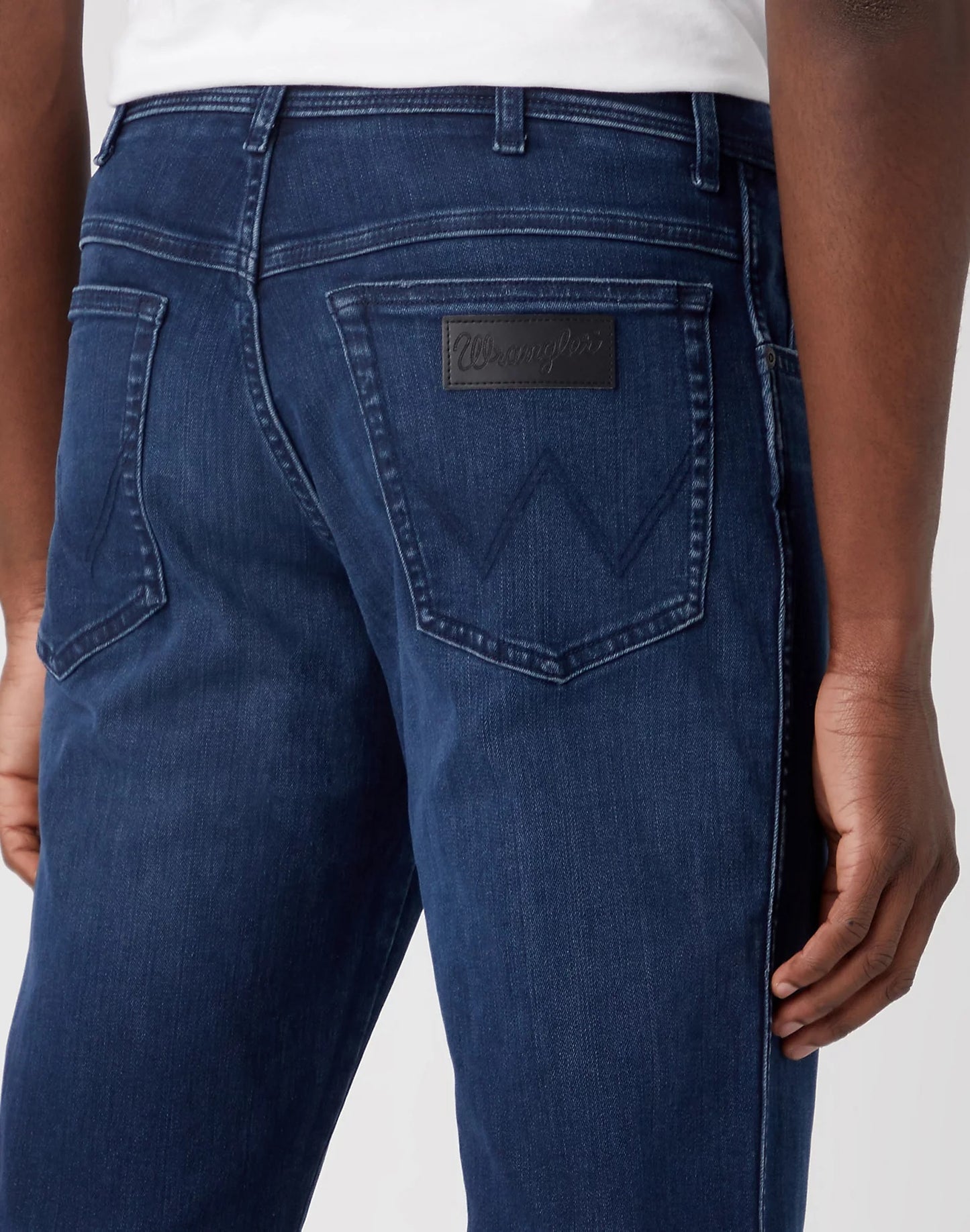 Wrangler Texas Medium Stretch in Arm Strong