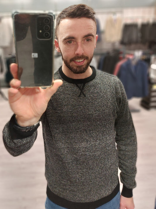 Broken Knitwear Grey Black Crew Neck